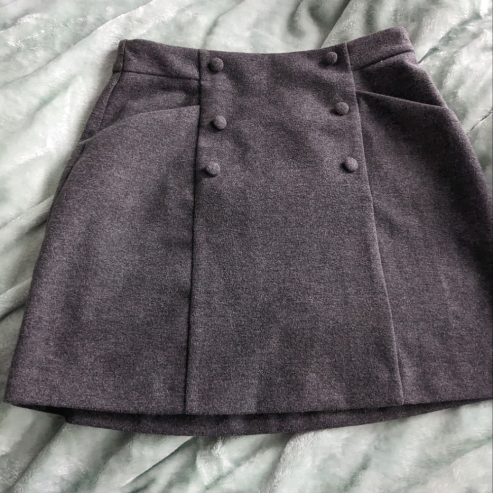 Simon's Twik Women's Grey Mini wool-like skirt with pockets and buttons